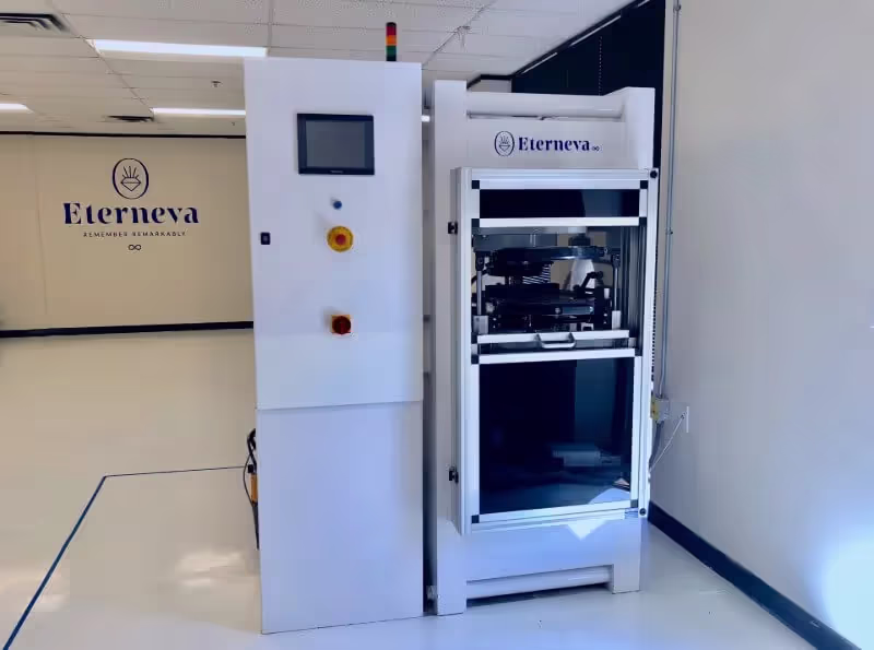 A diamond growth machine in the Eterneva lab.