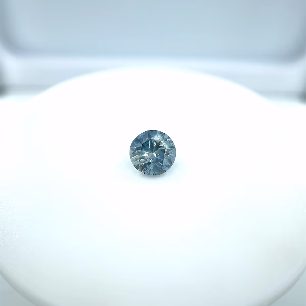 Maxx's blue diamond.